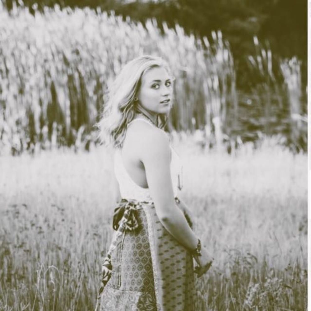 Meet your Posher, Sky